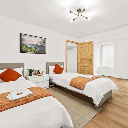 2 Zimmer Apartments, 4 Betten, Vollmoebliert,Zentrale Lage Am S-Bahnhof Berlin Exteriör bild
