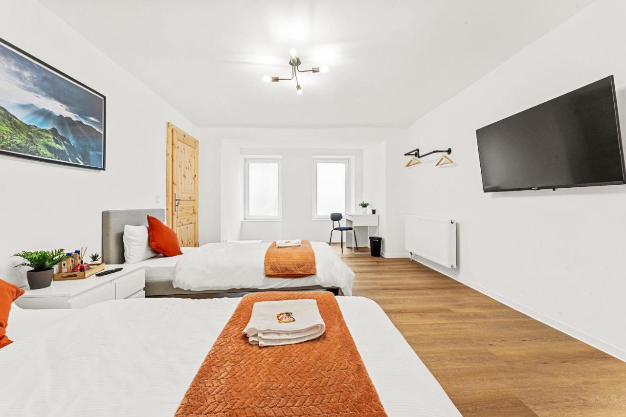 2 Zimmer Apartments, 4 Betten, Vollmoebliert,Zentrale Lage Am S-Bahnhof Berlin Exteriör bild